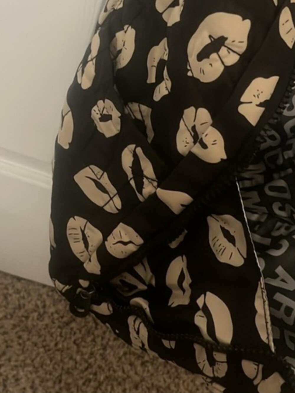 MARC by MARC JACOBS CREAM KISS QUILTED BACKPACK - Picture 6 of 10